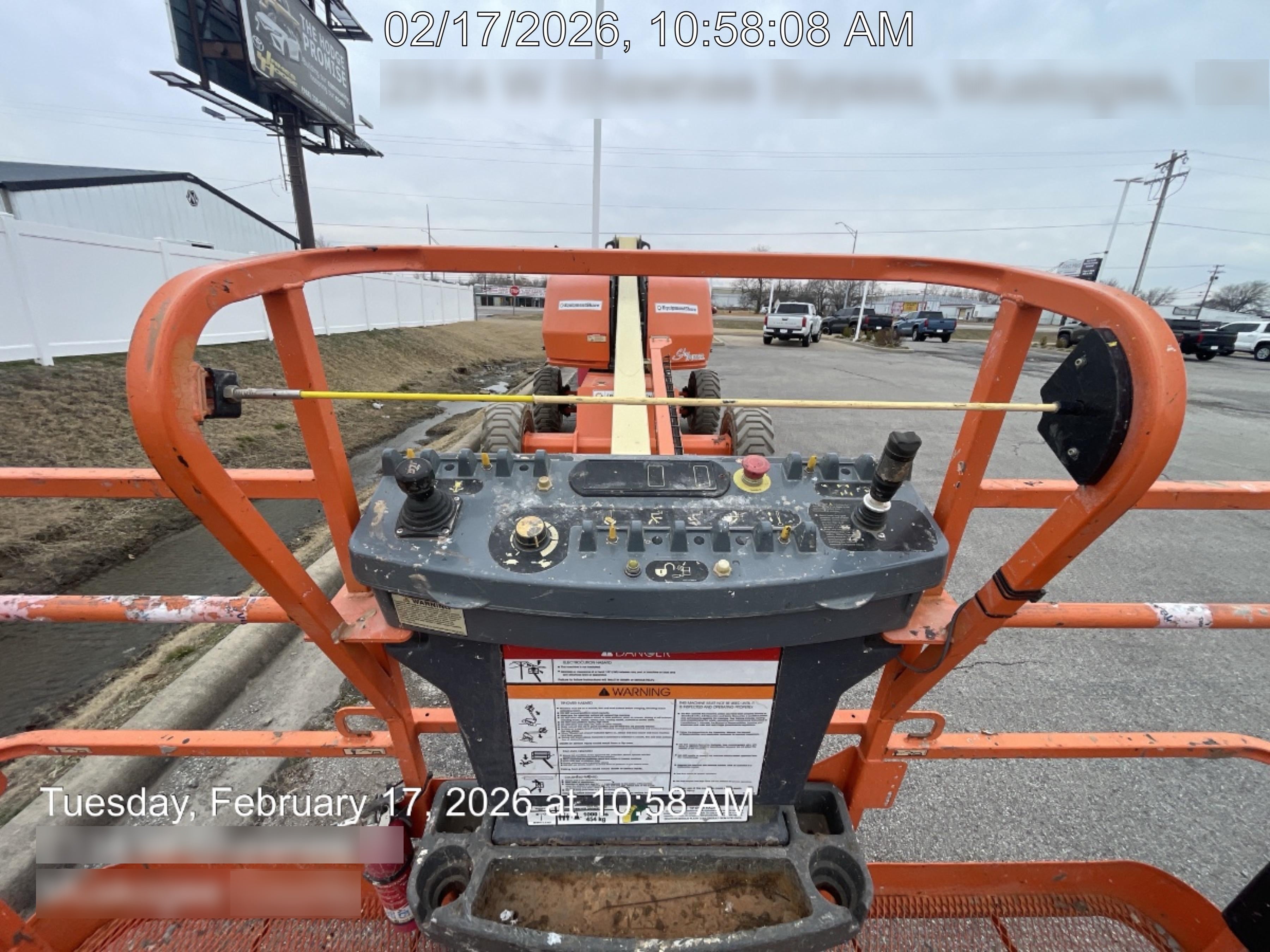 2021 JLG 400S