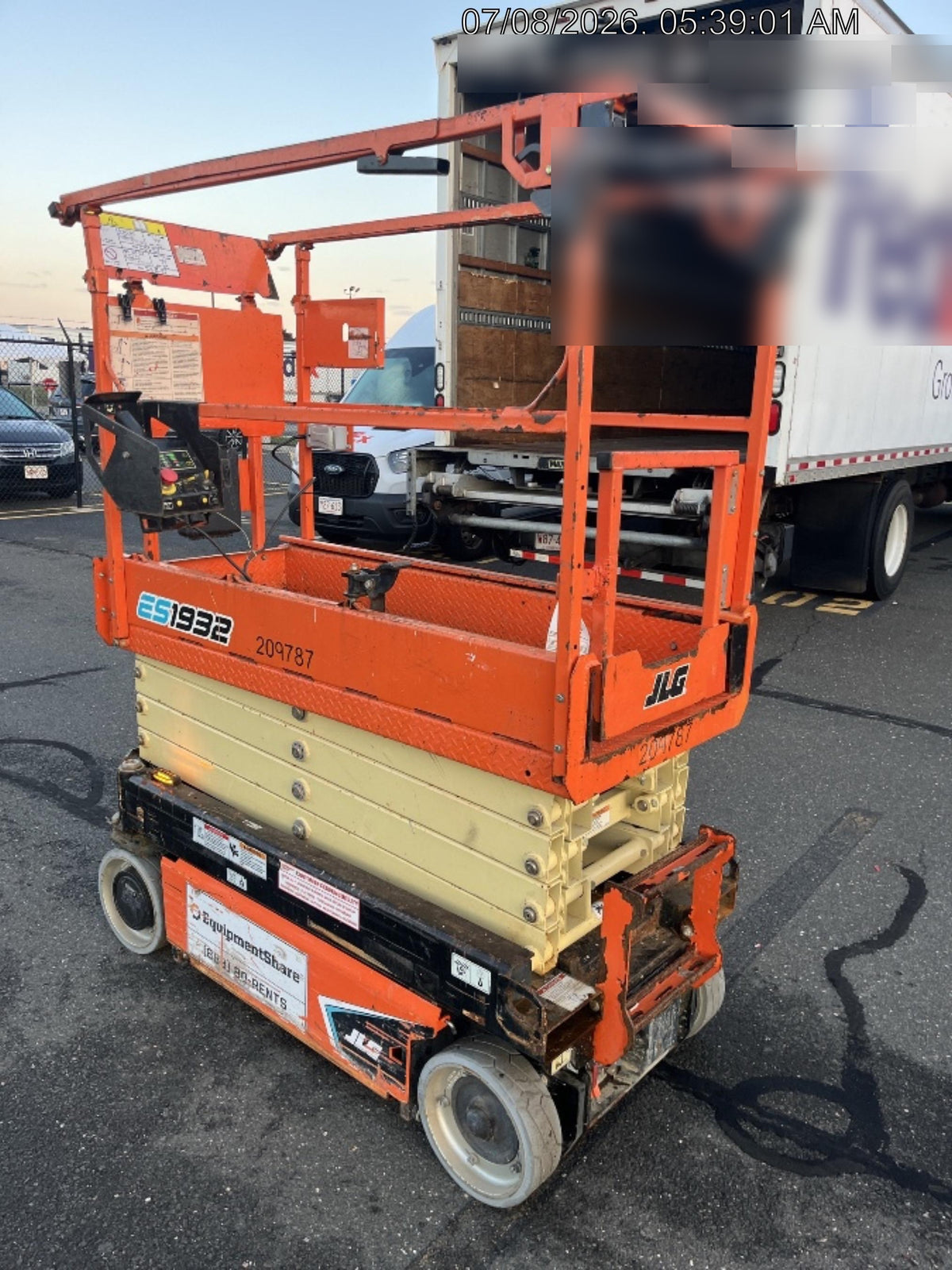 2022 JLG ES1932