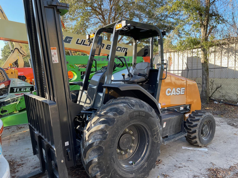 2023 CASE 588H