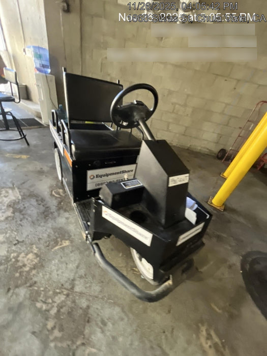 2021 Expeditor Expeditor 3 wheel Expeditor, Steering Wheel, Solid Non marketing tires, Ball Hitch, Front bumper, Painted Black