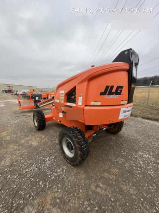 2019 JLG 400S