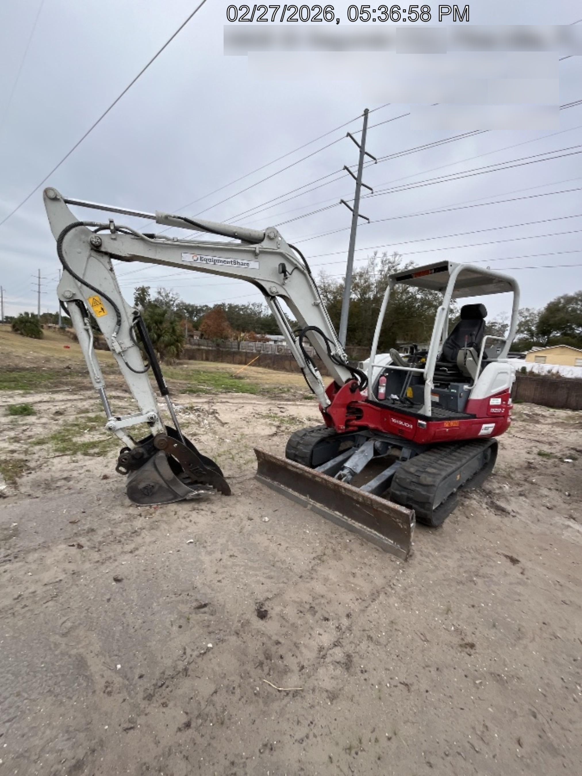 2023 TAKEUCHI TB250-2R