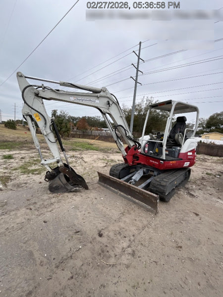 2023 TAKEUCHI TB250-2R
