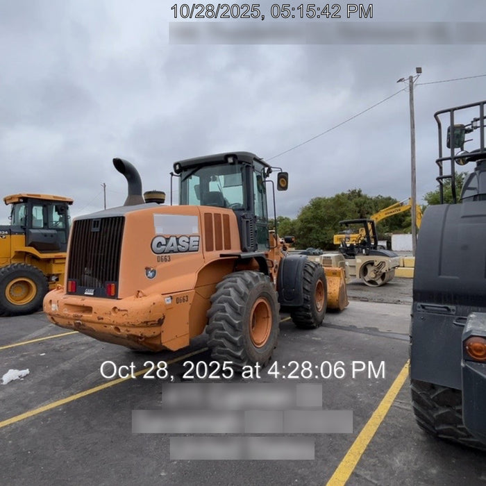 2016 Case 621F CLOSED CAB, JRB 416 STYLE HYD COUPLER