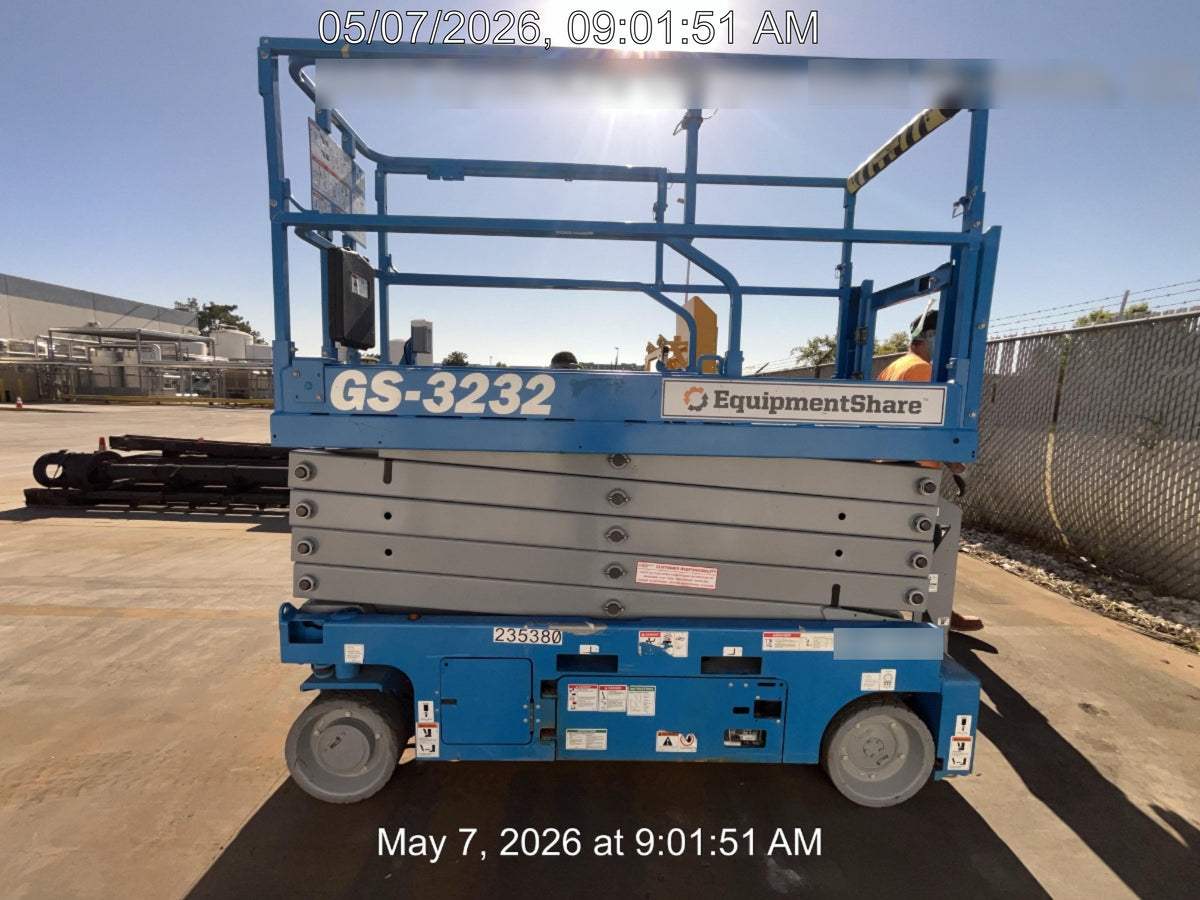 2022 GENIE GS-3232