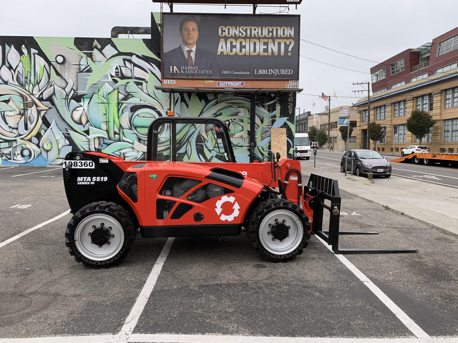 2020 Manitou MTA5519 Canopy, Solid Tires, Work Lights, Beacon, Aux Hydraulics, Back up Alarm, Mirrors, ES Keypad