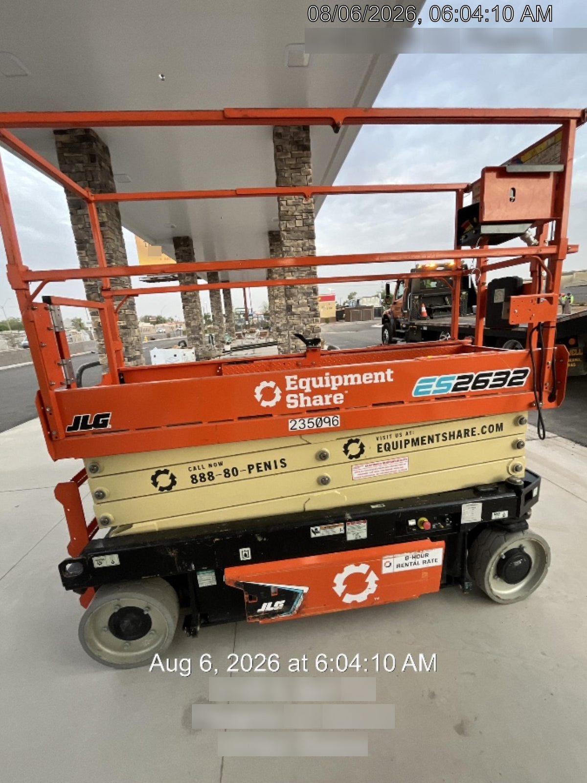 2022 JLG ES2632