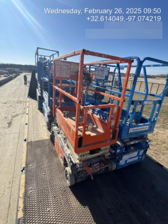 2021 JLG ES1330L