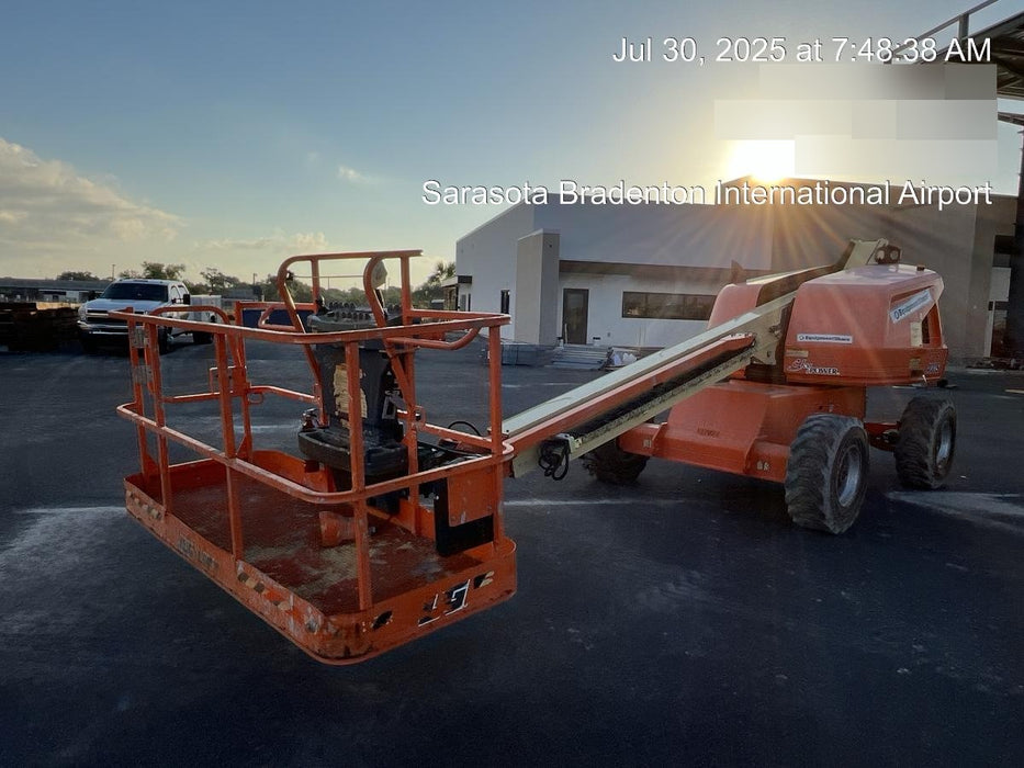 2021 JLG 400S
