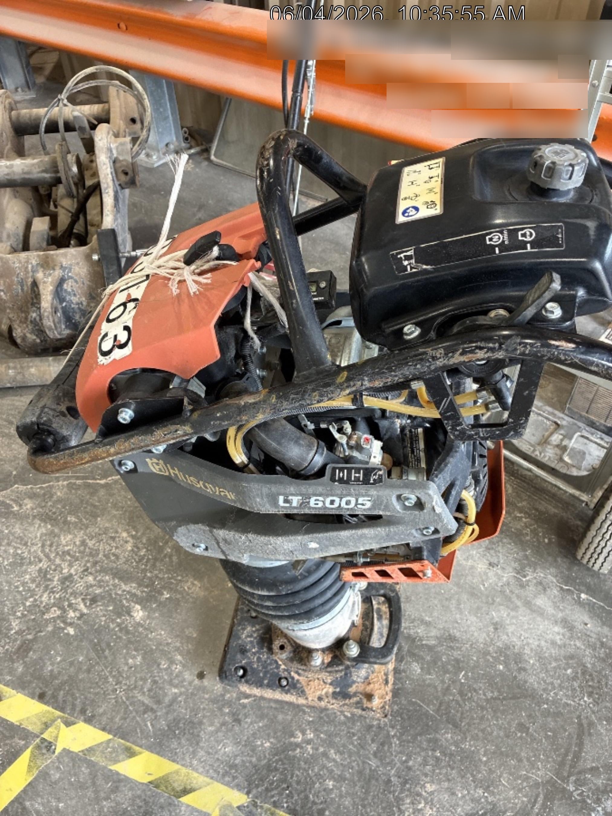 2025 HUSQVARNA LT6005