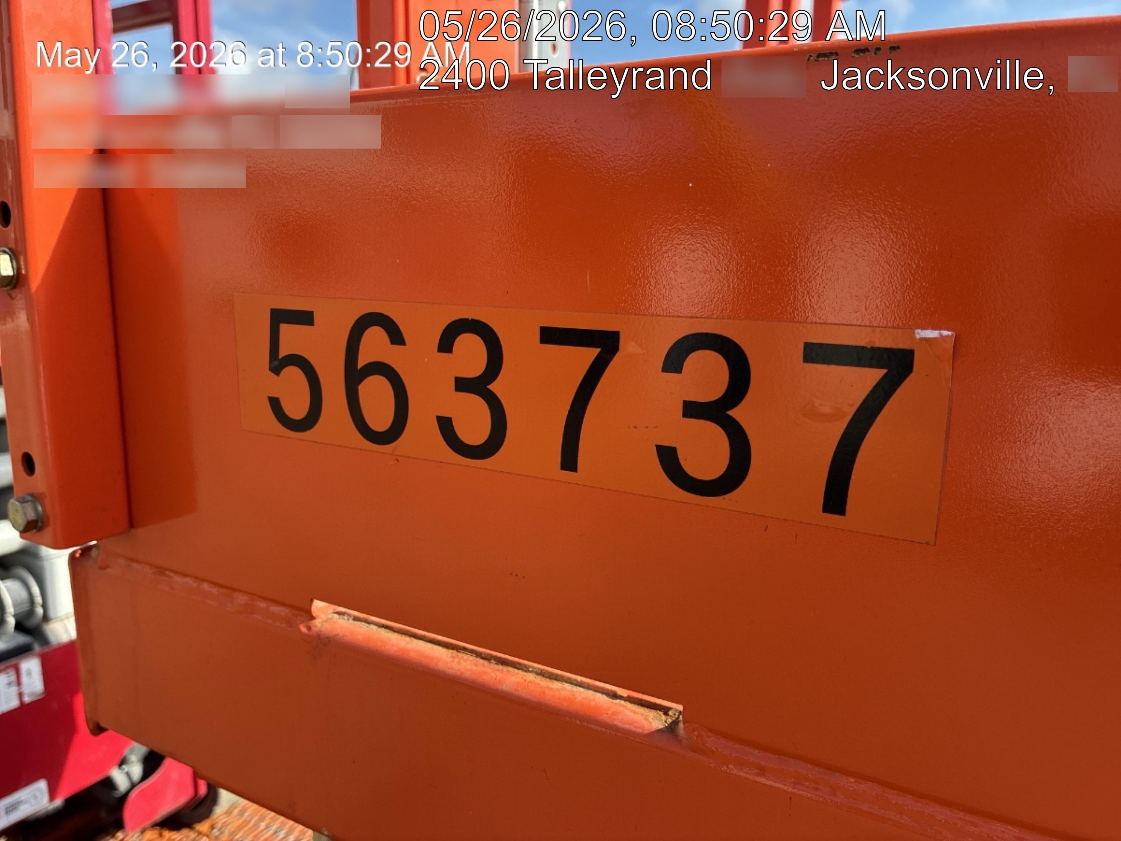 2025 JLG ES3246