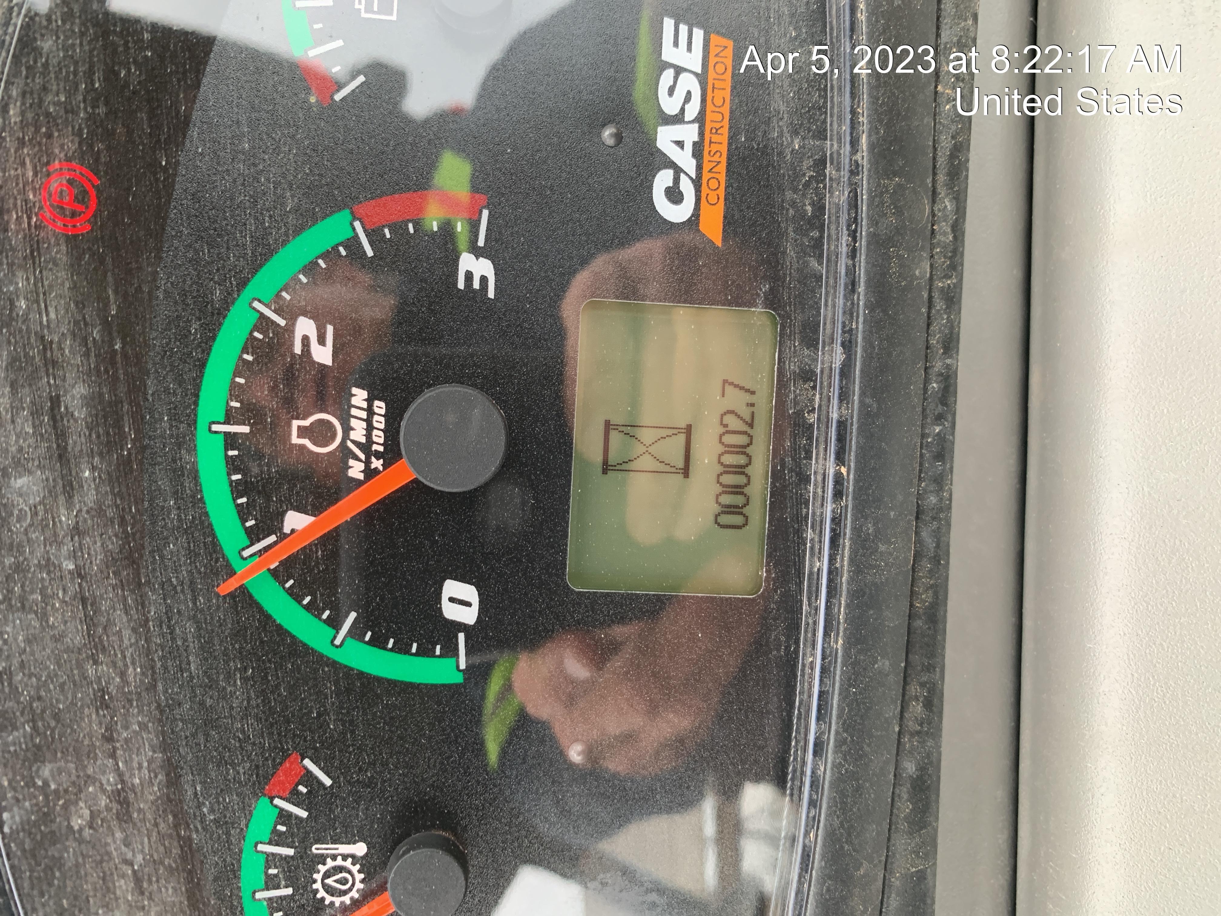 2023 CASE 570N EP