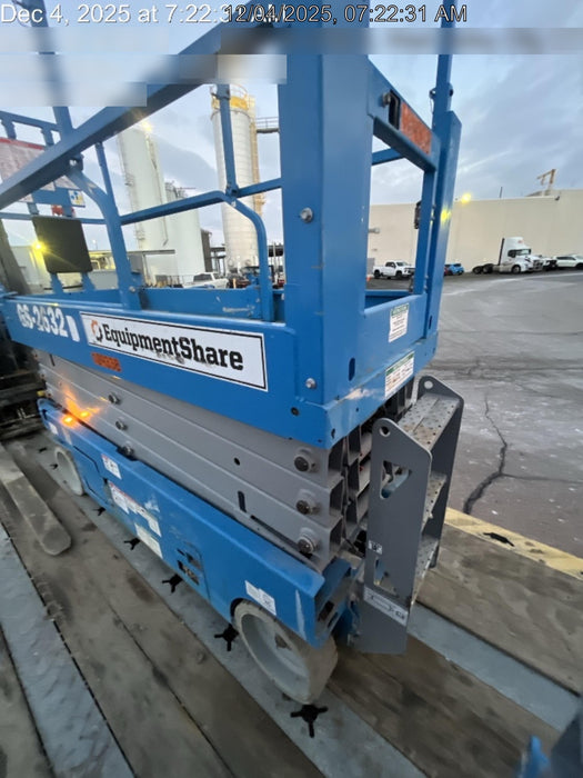 2020 Genie GS-2632 Solid NM Tires, Folding Rails with Half-Height Swing Gate, Beacon