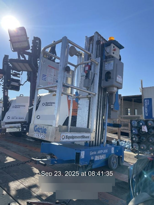 2021 GENIE AWP-30S DC