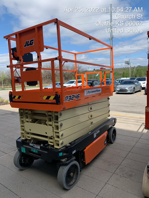 2021 JLG R3246