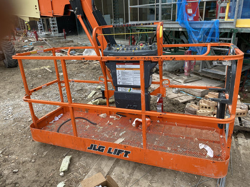 2019 JLG 860SJ