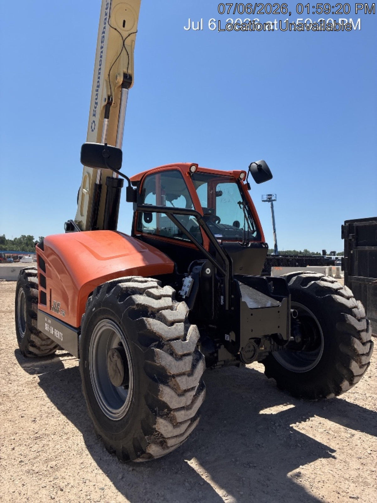 2026 JLG 1732
