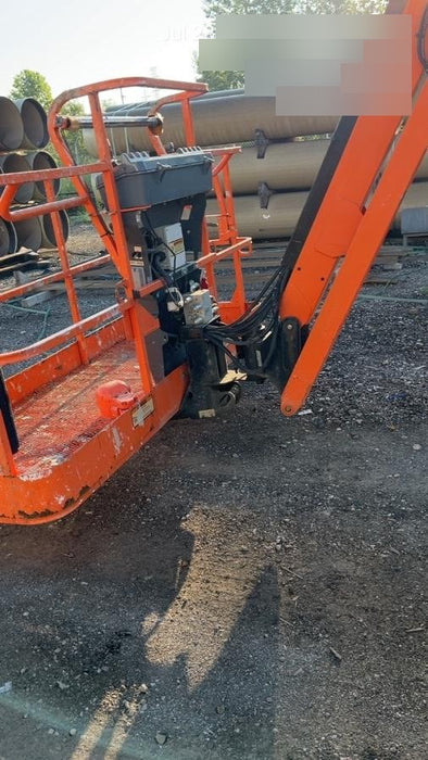 2019 JLG 800AJ