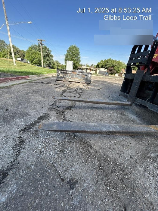 2021 TAKEUCHI 48" Pallet Forks - Takeuchi