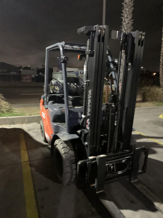 2022 TOYOTA 8FGU25 LP w/ Scale