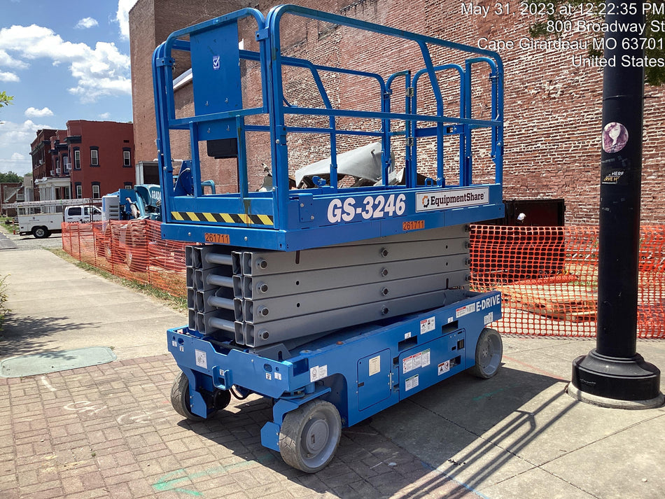 2022 GENIE GS-3246