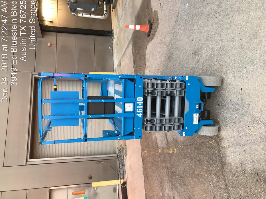 2019 Genie GS-3232 Folding rails with half height swing gate
