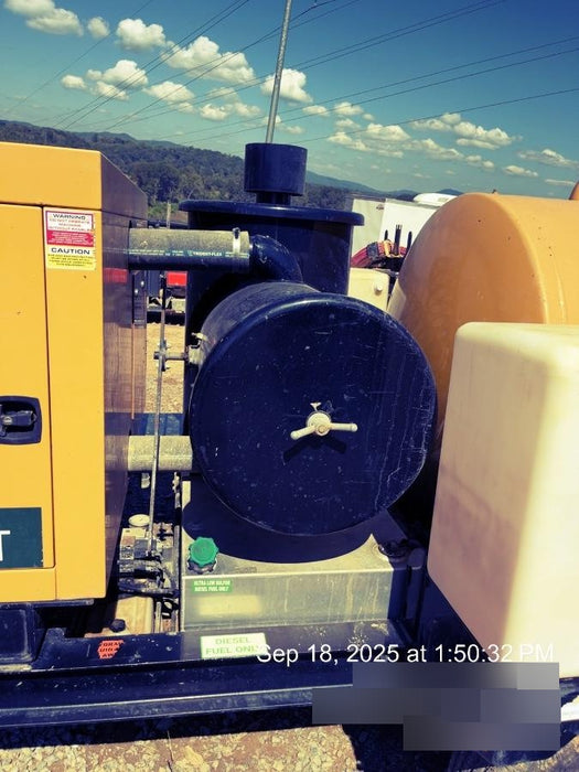 2023 Vac-Tron LP573XDT T4 Koehler Diesel Engine, 500 Gallon Debris Tank, x2 100 Gallon Water Tanks