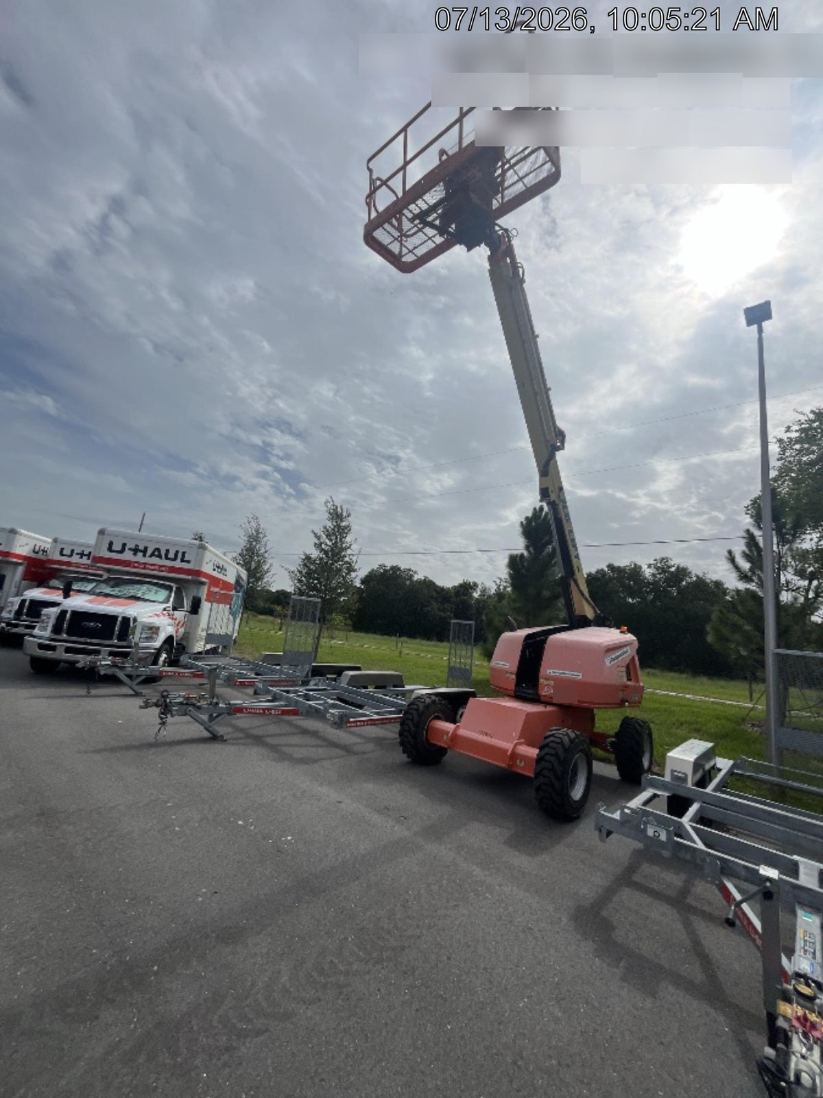 2021 JLG 400S