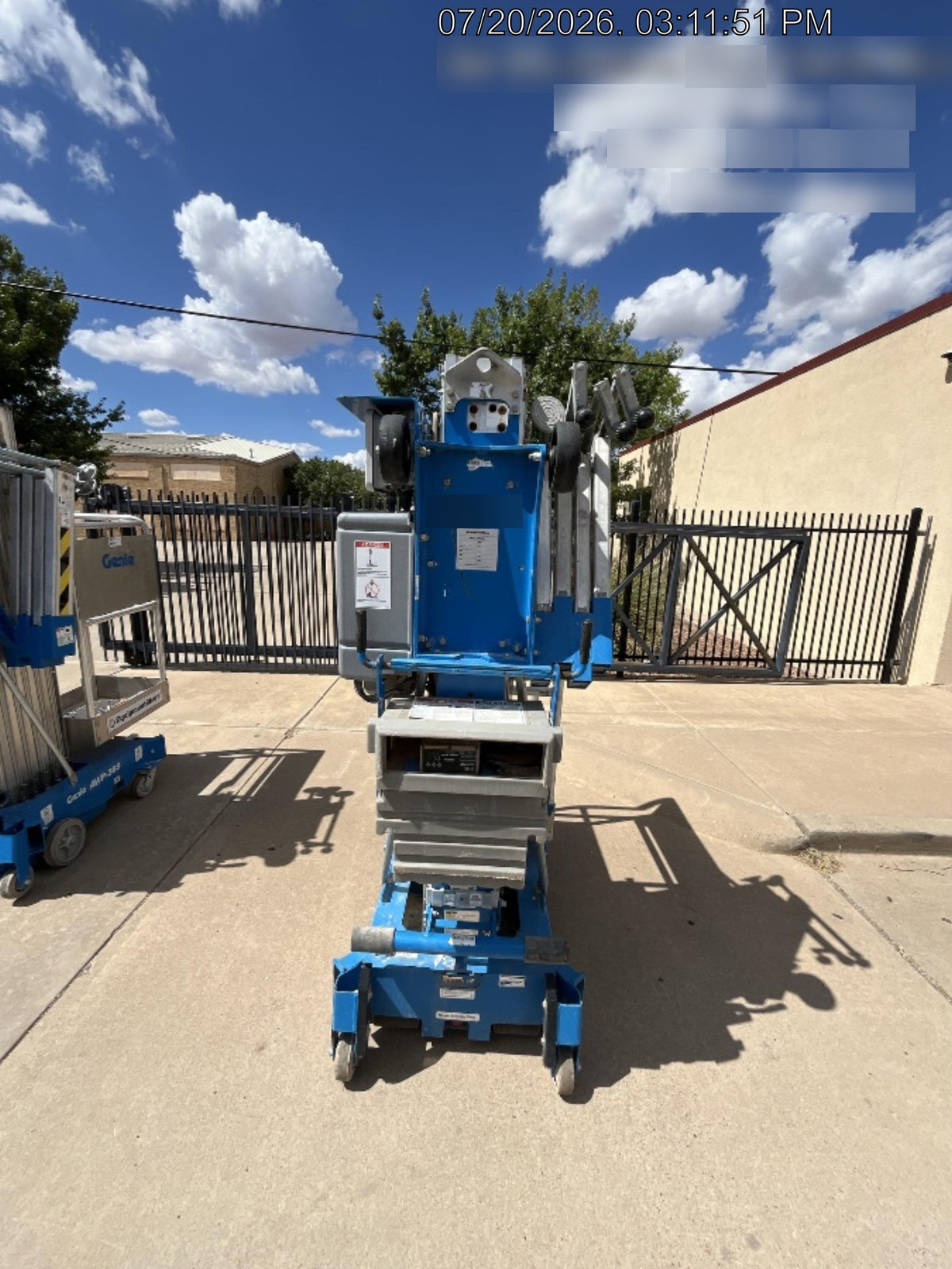 2018 GENIE AWP-30S