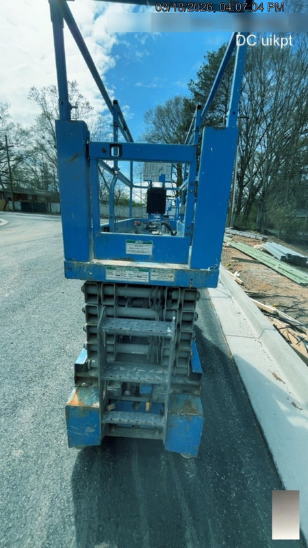 2017 Genie GS-3232 32' Narrow Scissor Lift
