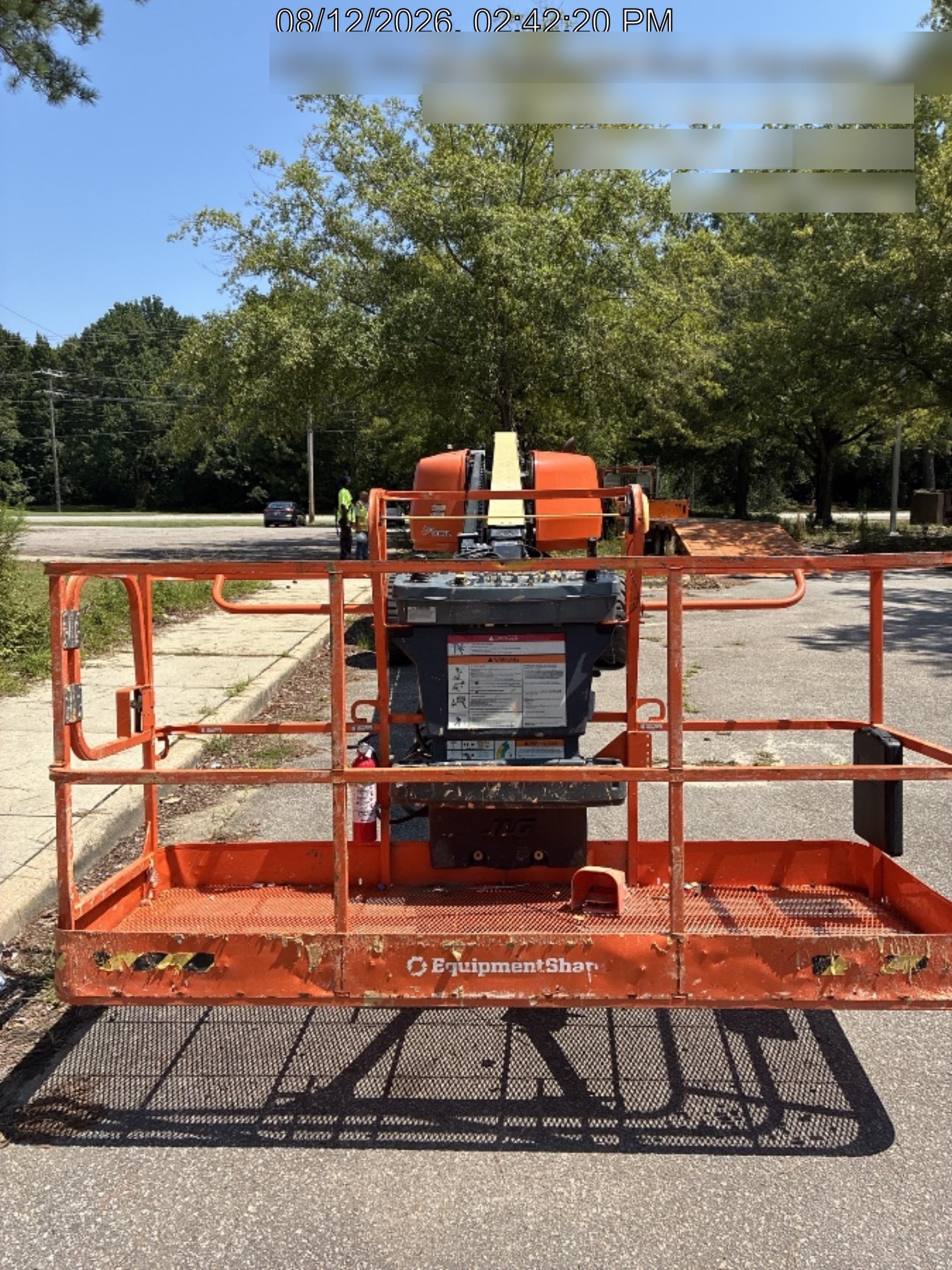 2023 JLG 660SJ