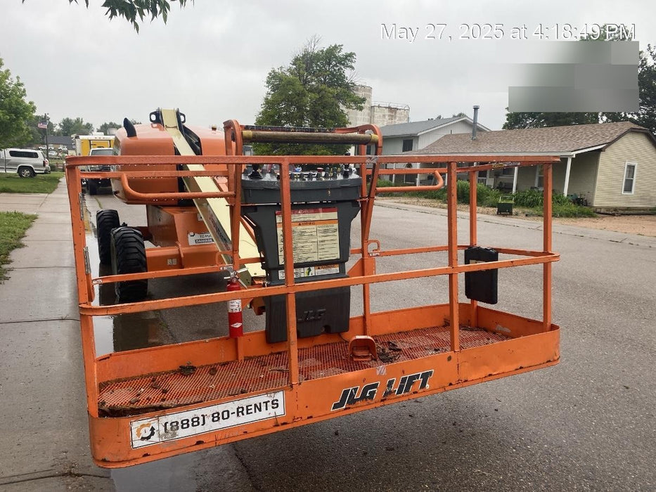 2019 JLG 400S