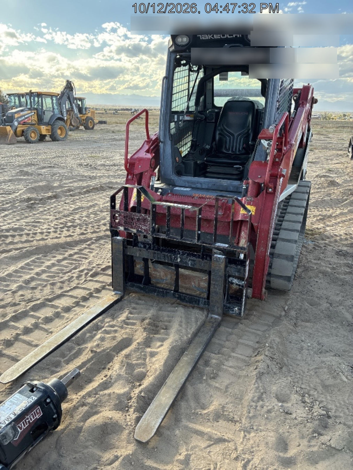2023 TAKEUCHI TL10V2-CR