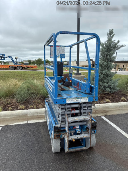 2019 Genie GS-1930 Fixed rails with chain Entry