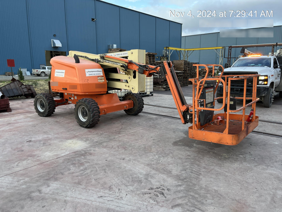 2019 JLG 450AJ