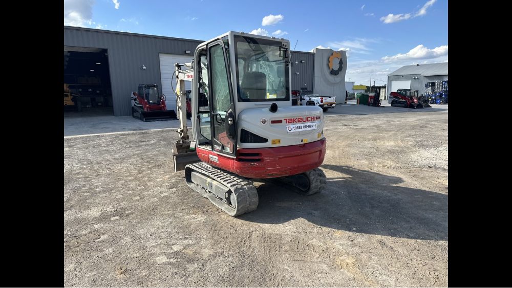 2020 TAKEUCHI TB240