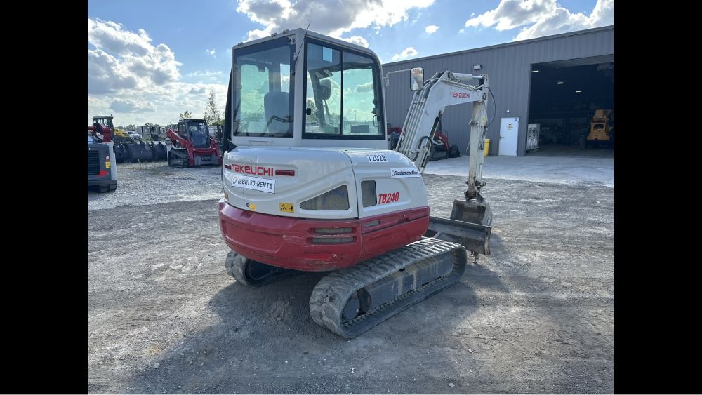 2020 TAKEUCHI TB240