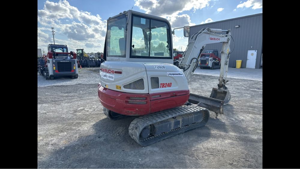2020 TAKEUCHI TB240