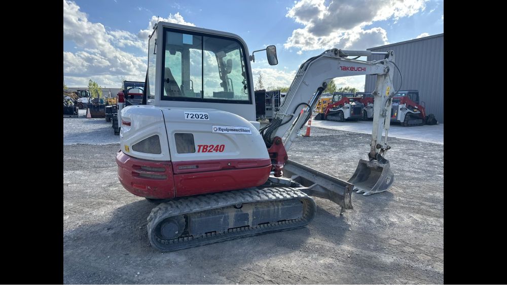 2020 TAKEUCHI TB240