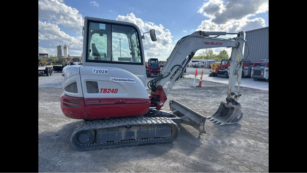 2020 TAKEUCHI TB240