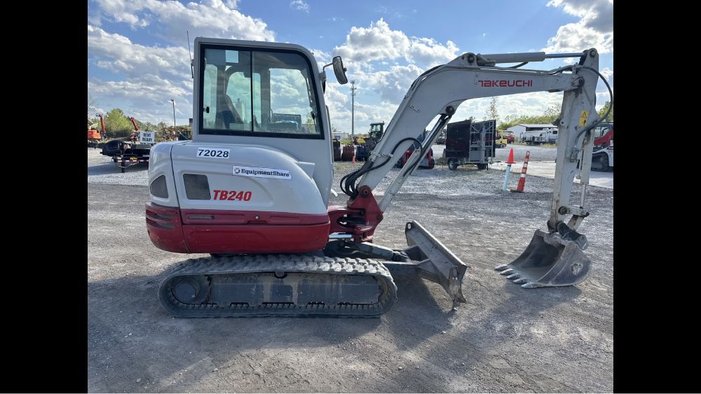 2020 TAKEUCHI TB240