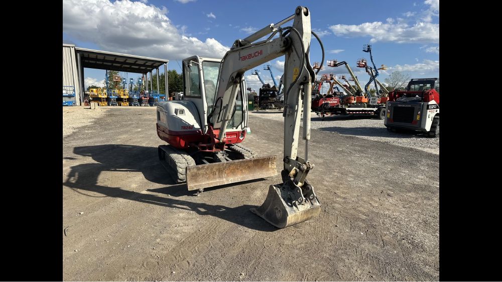 2020 TAKEUCHI TB240