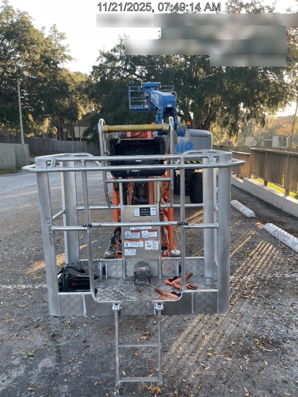 2021 JLG X600AJ