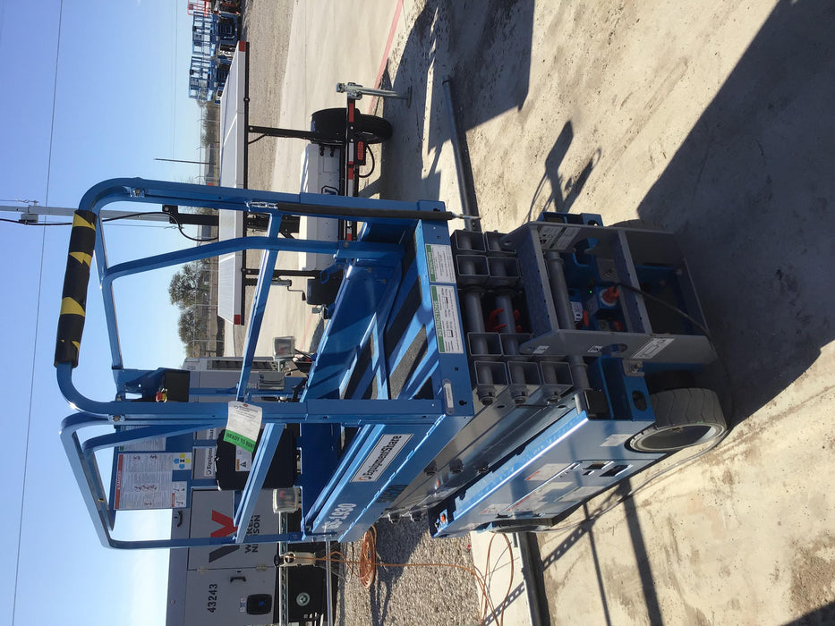 2019 Genie GS-1930 Fixed Rails with Chain Entry