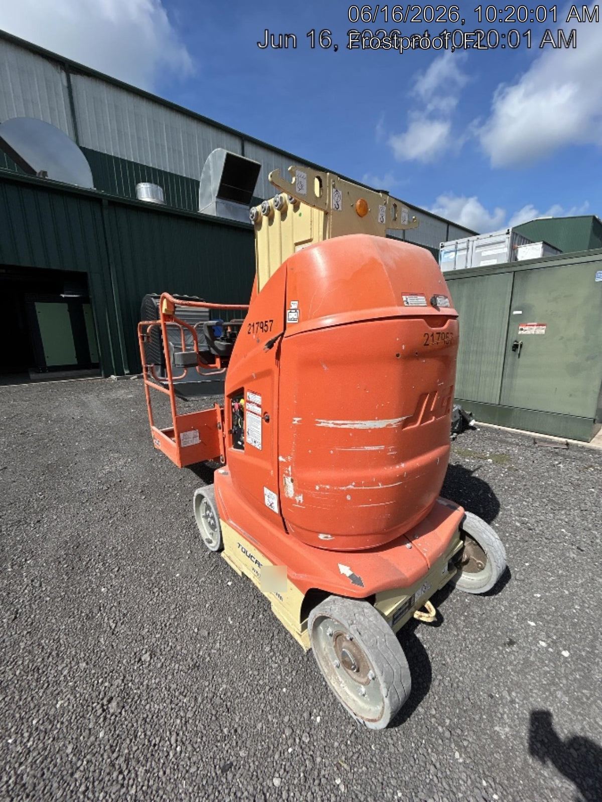 2022 JLG 26E