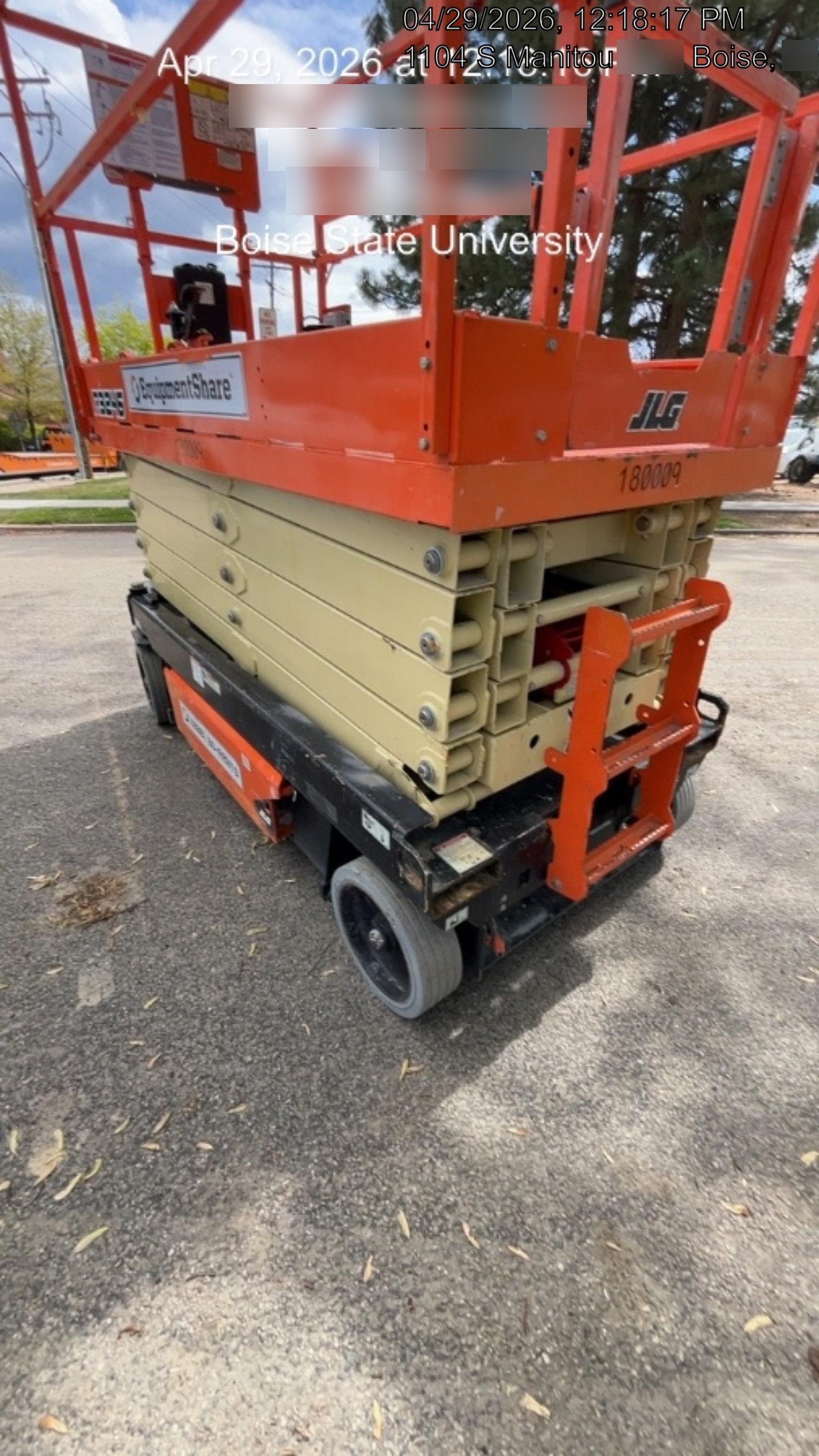 2021 JLG R3246