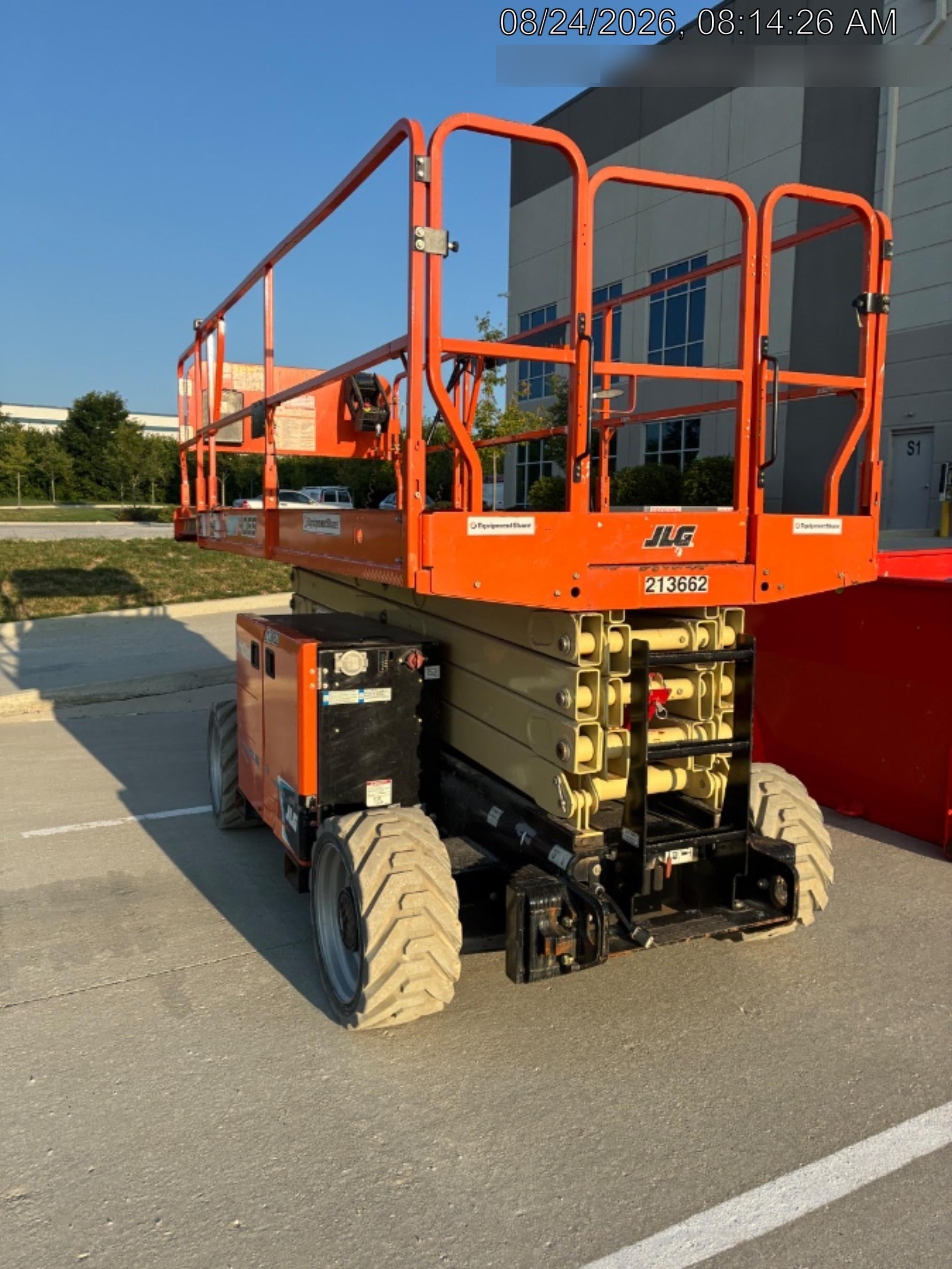 2022 JLG ERT4069
