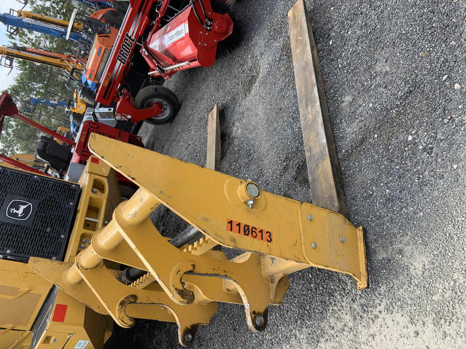 2020 JOHN DEERE 96" Loader Fork Carriage - John Deere