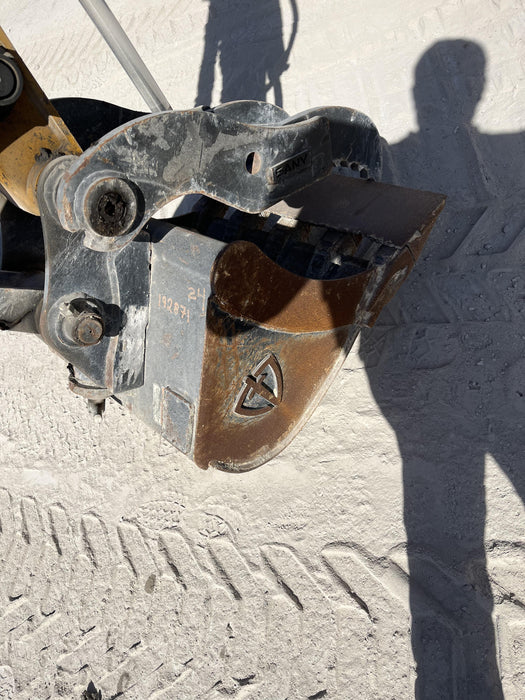 2017 WERK-BRAU 24" Bucket-WERK-BRAU