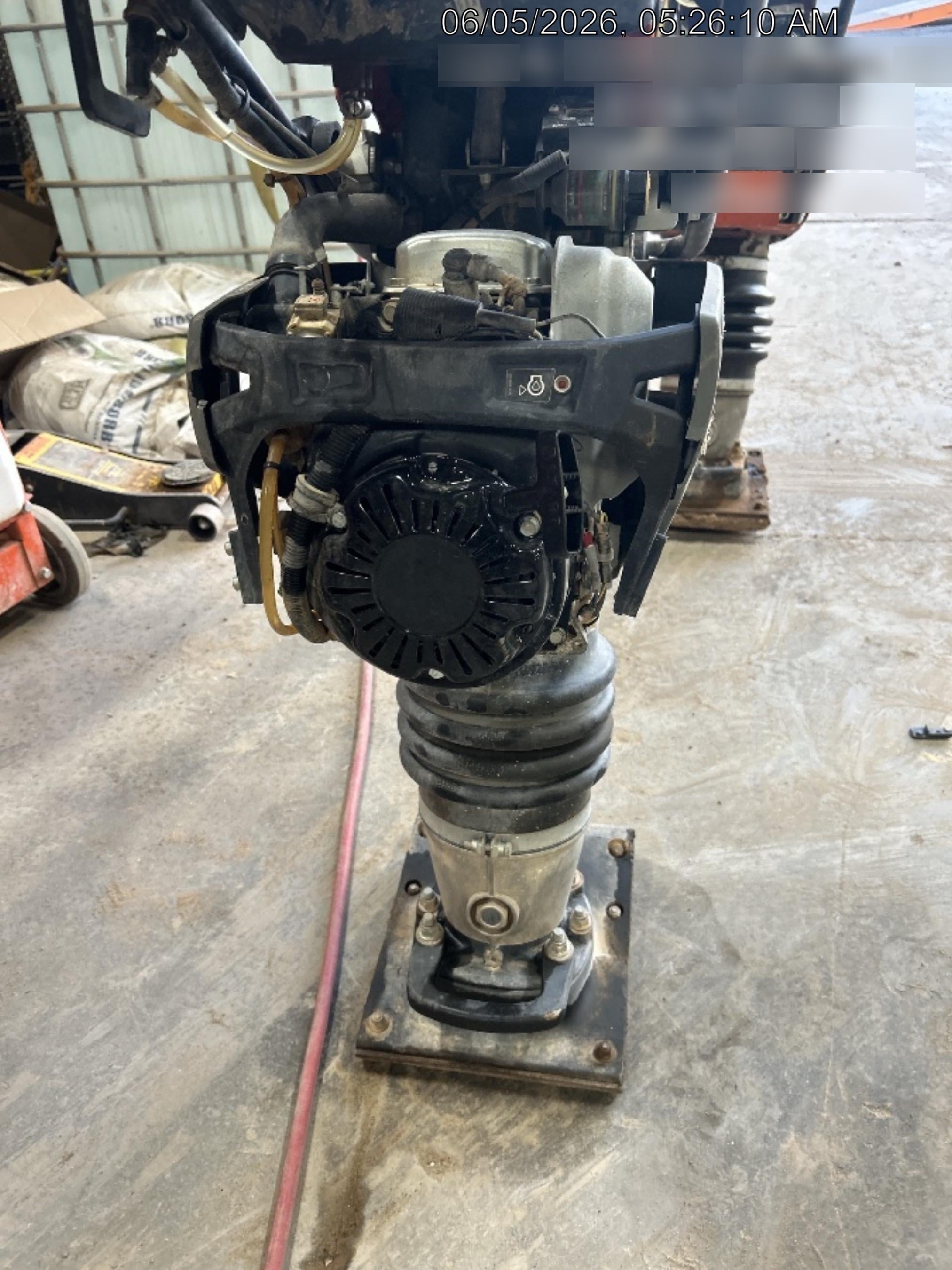 2024 HUSQVARNA LT6005